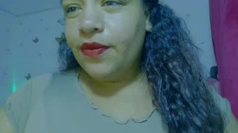 ivydesouza online show from July 27, 7:33 pm