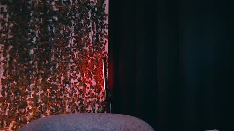 Miss Ivy online show from January 19, 4:25 pm