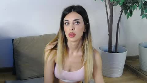 IvyLustt online show from May 22, 5:47 am