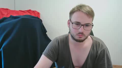 iwantfucknow online show from March 22, 10:08 am