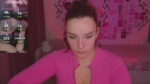 Snapshot of iwi_wi_wi chatting on September 29, 8:08 pm Daisy online show from September 29, 8:08 pm