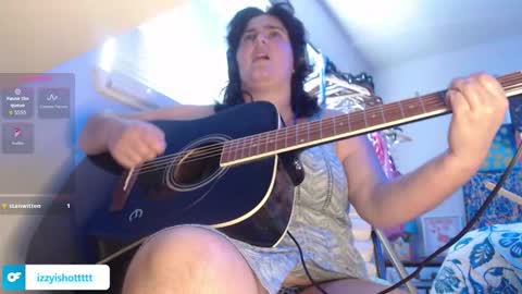 izzyishottttt online show from February 16, 10:30 pm