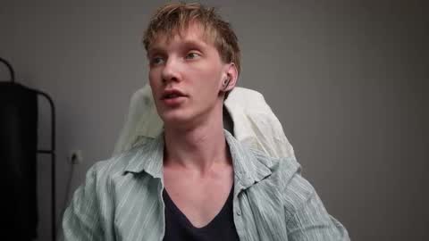 Danny online show from March 2, 1:32 am