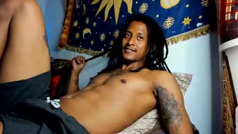 jaacksn online show from November 17, 11:57 am