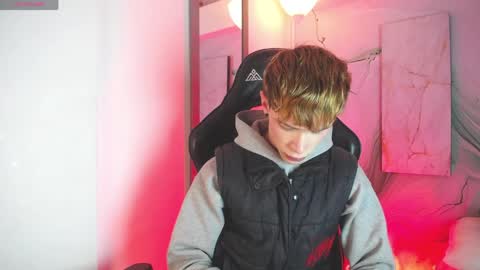 JACK  online show from June 9, 1:22 pm