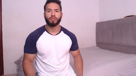 Snapshot of jack_master_muscle chatting on February 25, 6:23 pm jack and leah online show from February 25, 6:23 pm