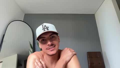 Snapshot of jack_norizz chatting on October 21, 4:43 pm INDEPENDENT MODEL online show from October 21, 4:43 pm