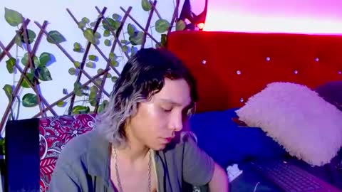 Snapshot of jack_s21 chatting on December 3, 10:34 pm Laick online show from December 3, 10:34 pm