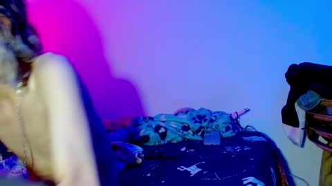 Snapshot of jack_s21 chatting on December 8, 11:03 am Laick online show from December 8, 11:03 am