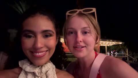 JackJill online show from April 22, 6:09 am