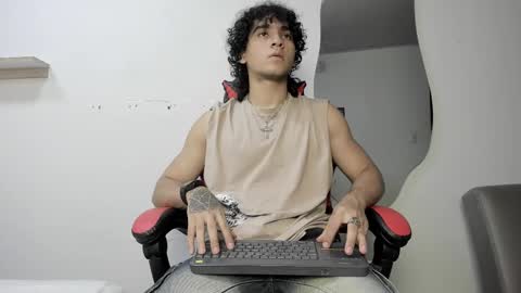 Jackes Taylor online show from November 23, 5:05 am