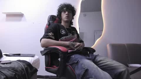 Jackes Taylor online show from February 20, 6:26 am