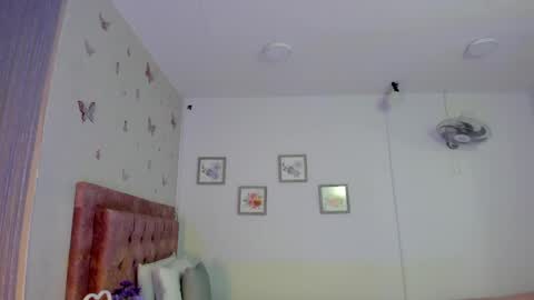 Jackk Russell  online show from May 5, 3:13 am