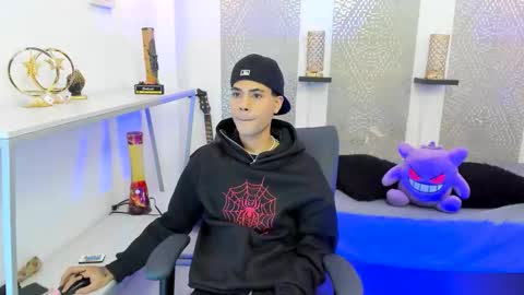 jacob_blackwell online show from December 14, 8:04 pm