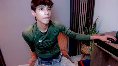 jacob_colliins online show from July 29, 8:20 pm