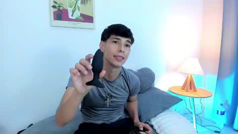 jacob_colliins online show from May 17, 3:05 am