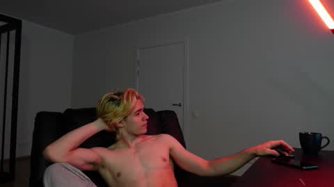 JACOB DEVON online show from February 7, 7:22 am