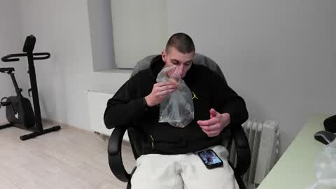 JACOB DEVON online show from April 23, 6:09 pm