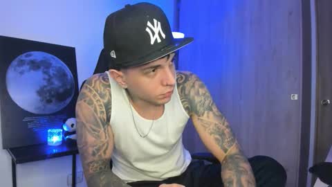 jacobb116 online show from November 20, 1:15 am