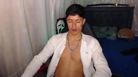 Jacobbakerr online show from February 20, 5:51 am