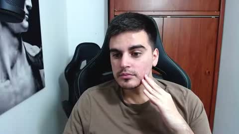jacobjobs1 online show from June 27, 8:48 pm