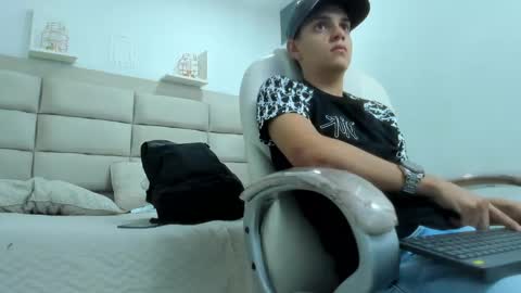 Snapshot of jacobrobeerts chatting on January 28, 11:28 am Jacob online show from January 28, 11:28 am