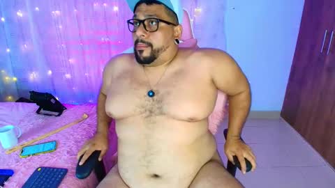 daddy sir master bear online show from March 1, 5:52 am