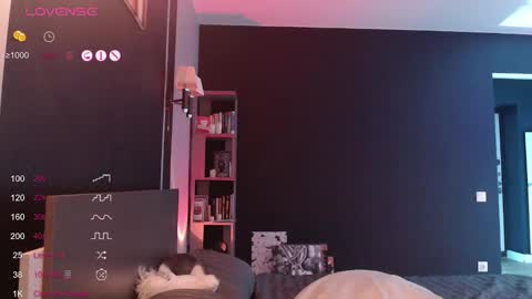 Jade online show from November 16, 3:47 pm