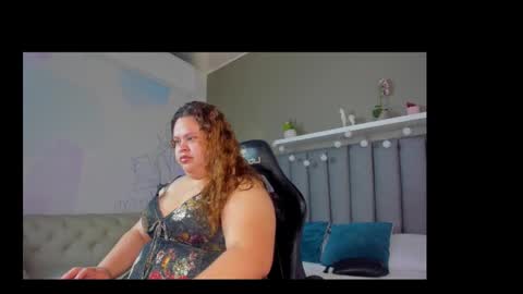 J A D E online show from March 19, 1:38 pm