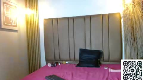 Jade  online show from June 12, 2:38 pm