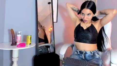 karlla scarlet online show from December 4, 3:42 am