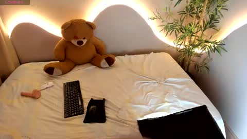 jade_star__ online show from June 11, 12:32 am