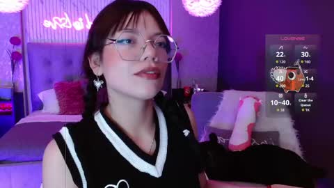 JADE online show from April 20, 8:34 pm