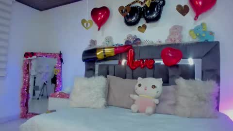 Jade online show from February 13, 3:32 am