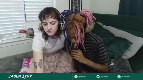 Snapshot of jadedfemboy chatting on February 10, 10:09 pm Jaden Lynx online show from February 10, 10:09 pm