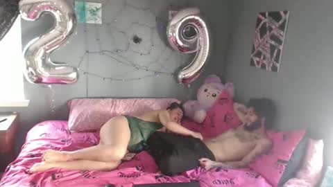 Jade online show from March 20, 5:07 pm