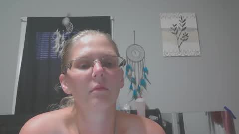 JadeLuv online show from June 11, 1:16 am