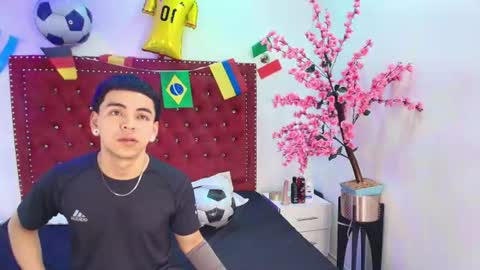 Jaden and Sofia  online show from June 25, 3:03 am