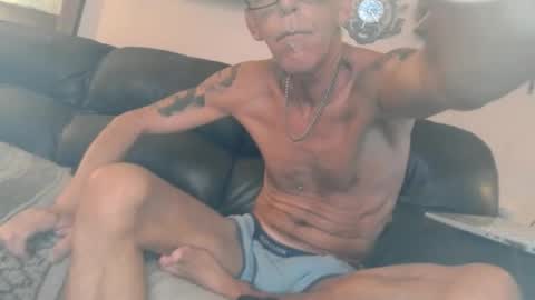 James online show from February 15, 6:01 pm