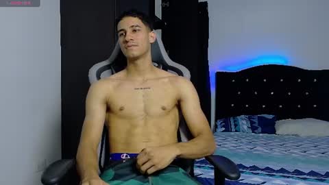 JakeMonroe online show from June 11, 9:24 pm