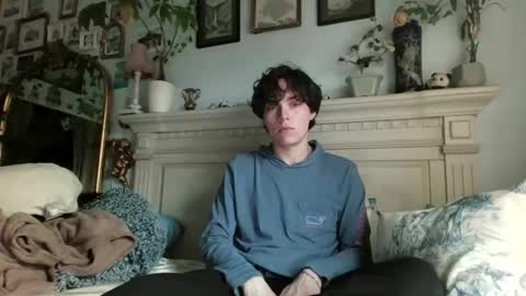 August online show from April 18, 10:21 pm