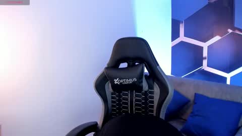 james_cr online show from March 25, 3:35 am