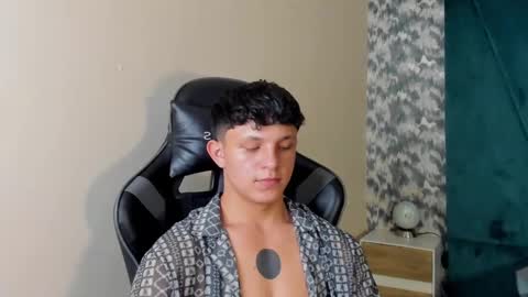 Snapshot of jamesgolden_ chatting on February 28, 11:45 pm jamesgolden_ online show from February 28, 11:45 pm