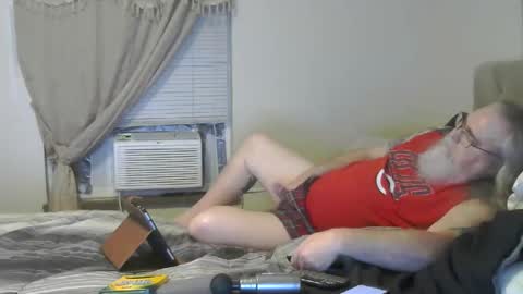 jamielove1975 online show from April 1, 2:12 am