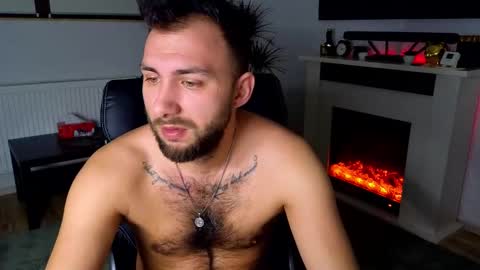 Robbie online show from November 25, 8:13 am