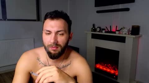 Robbie online show from November 15, 8:38 am