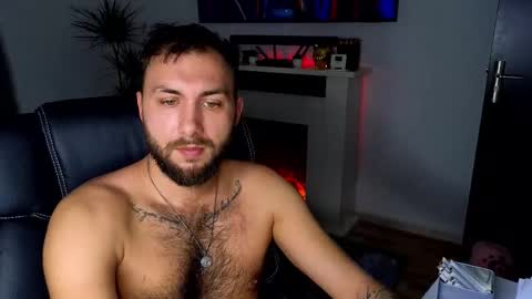 Robbie online show from November 28, 8:43 am