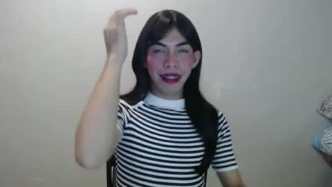 janelux_x online show from May 31, 5:44 pm