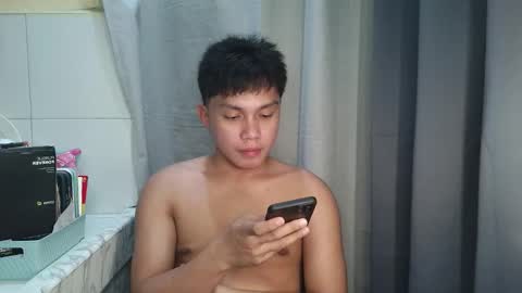 Snapshot of janenjay_1 chatting on October 19, 1:10 am Jan 1 online show from October 19, 1:10 am