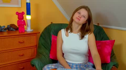 jane online show from September 12, 6:15 am